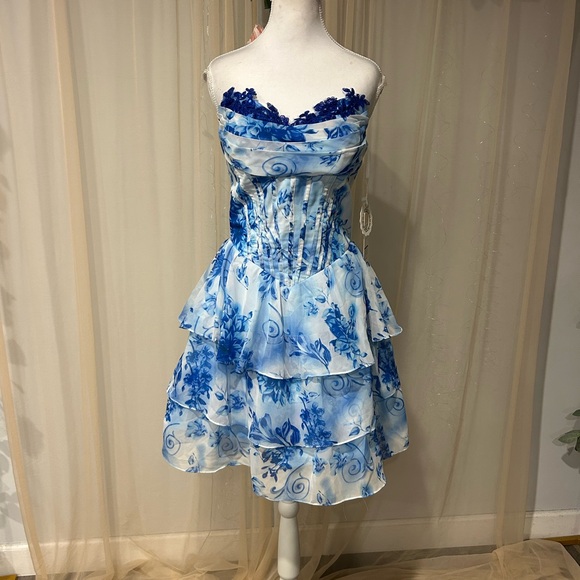 VIP bridal Dresses & Skirts - Blue & White Floral Strapless Corset Dress | Lace-Up Back Formal Size 4